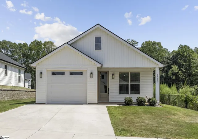 Photo 1 of Single family home for sale at 4015 Old Brooks Ct, Greer, SC 29651 | MLS# 1603374 | Listing updated on 2026-09-11