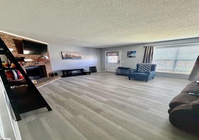 Photo 4 of Townhouse for sale at 34 Birchview St, Taylors, SC 29687 | MLS# 1602676 | Listing updated on 2026-09-12