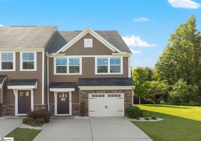 Photo 1 of Townhouse for sale at 135 Lilywood Ct, Simpsonville, SC 29681 | MLS# 1603841 | Listing updated on 2026-10-03