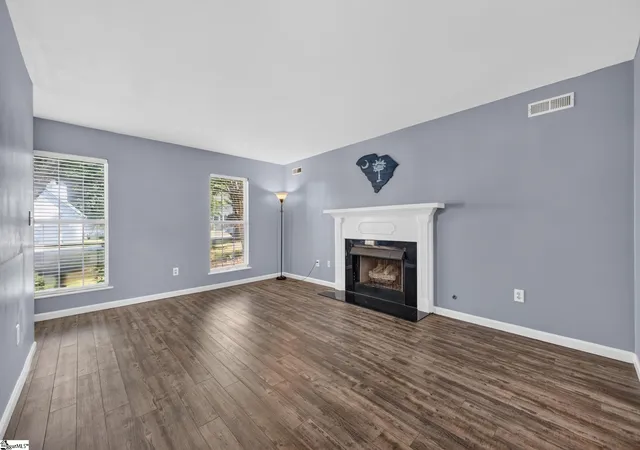 Photo 4 of Single family home for sale at 109 Twin Falls Dr, Simpsonville, SC 29680 | MLS# 1597053 | Listing updated on 2026-09-17