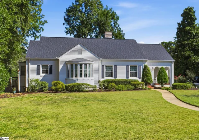 Photo 1 of Single family home for sale at 2421 Augusta St, Greenville, SC 29605 | MLS# 1606318 | Listing updated on 2026-10-27
