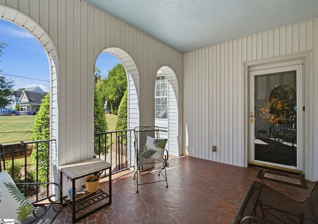 Photo 3 of Single family home for sale at 2421 Augusta St, Greenville, SC 29605 | MLS# 1606318 | Listing updated on 2026-10-27