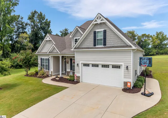 Single family home for sale at 109 Swing About, Greenwood, SC 29649 | MLS# 1605258