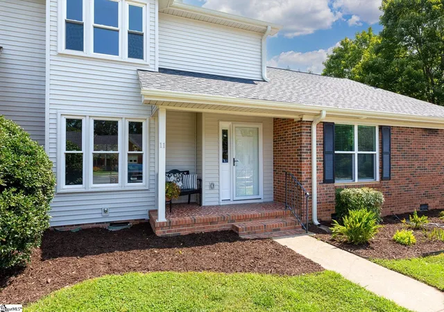 Photo 2 of Condo for sale at 11 Hillington Pl, Greer, SC 29651 | MLS# 1601342 | Listing updated on 2026-09-18
