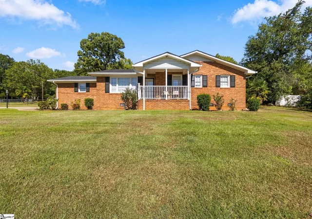 Photo 1 of Single family home for sale at 7230 Reidville Rd, Reidville, SC 29375 | MLS# 1605441 | Listing updated on 2026-10-07