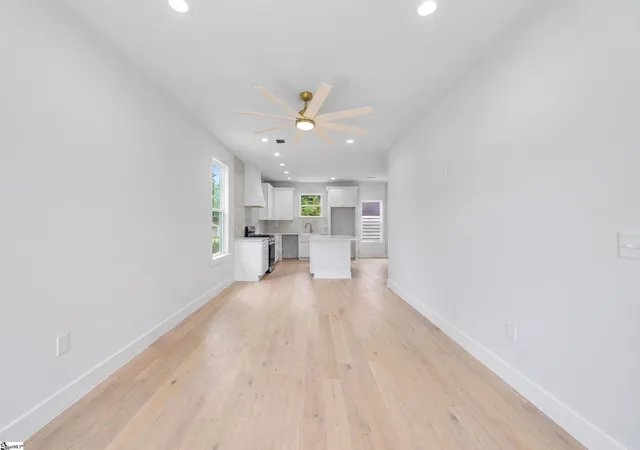 Photo 2 of Single family home for sale at 33 Happy Ave, Greenville, SC 29609 | MLS# 1602640 | Listing updated on 2026-09-01