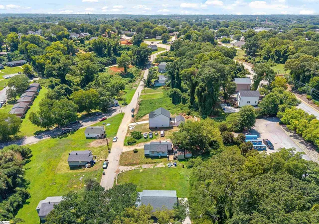Photo 28 of Single family home for sale at 33 Happy Ave, Greenville, SC 29609 | MLS# 1602640 | Listing updated on 2026-09-01