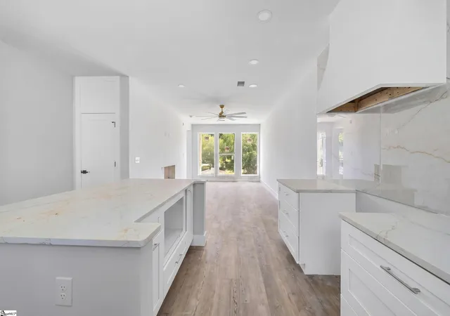 Photo 4 of Single family home for sale at 33 Happy Ave, Greenville, SC 29609 | MLS# 1602640 | Listing updated on 2026-09-01