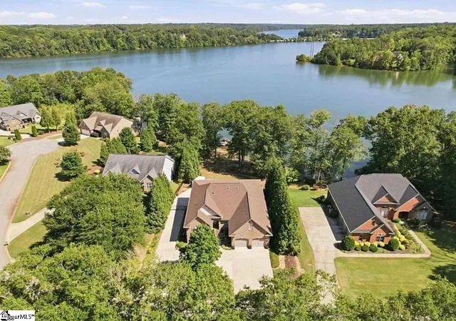 Single family home for sale at 132 Neal Pointe Dr, Chesnee, SC 29323 | MLS# 1599921
