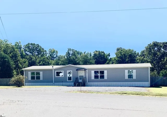 Photo 1 of Manufactured home for sale at 117 Marion St, Piedmont, SC 29673 | MLS# 1605551 | Listing updated on 2026-10-09