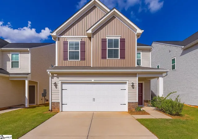 Photo 1 of Single family home for sale at 14 Corsica Ct, Simpsonville, SC 29681 | MLS# 1604328 | Listing updated on 2026-09-21