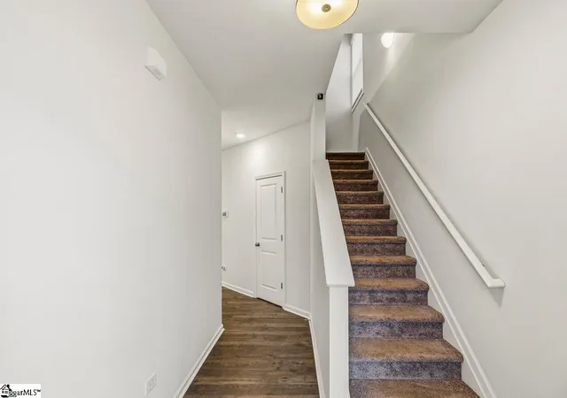 Photo 2 of Single family home for sale at 14 Corsica Ct, Simpsonville, SC 29681 | MLS# 1604328 | Listing updated on 2026-09-21