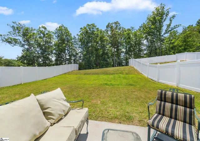 Photo 2 of Single family home for sale at 509 Baycraft Ln, Simpsonville, SC 29681 | MLS# 1602800 | Listing updated on 2026-09-24