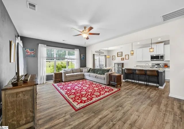 Photo 3 of Single family home for sale at 509 Baycraft Ln, Simpsonville, SC 29681 | MLS# 1602800 | Listing updated on 2026-09-11