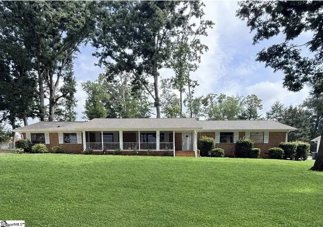 Photo 1 of Single family home for sale at 103 Oak Forest Dr, Greer, SC 29650 | MLS# 1596872 | Listing updated on 2026-09-04