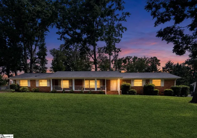 Photo 2 of Single family home for sale at 103 Oak Forest Dr, Greer, SC 29650 | MLS# 1596872 | Listing updated on 2026-09-04