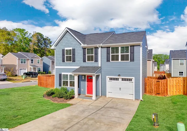 Photo 2 of Single family home for sale at 501 Mills Hl Way, Greenville, SC 29605 | MLS# 1604114 | Listing updated on 2026-10-07