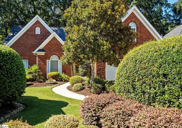 Photo 1 of Single family home for sale at 21 Windmill Way, Greenville, SC 29615 | MLS# 1603650 | Listing updated on 2026-09-12