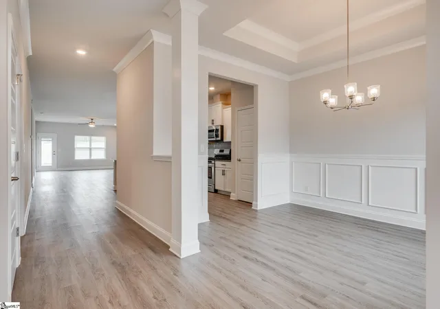 Photo 4 of Single family home for sale at 26 Woodcroos Dr, Simpsonville, SC 29681 | MLS# 1606557 | Listing updated on 2026-10-21