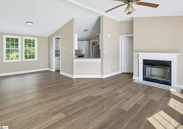 Photo 4 of Sale Pending at 95 S Manley Dr, Taylors, SC 29687 | MLS# 1601704 | Listing updated on 2026-09-21