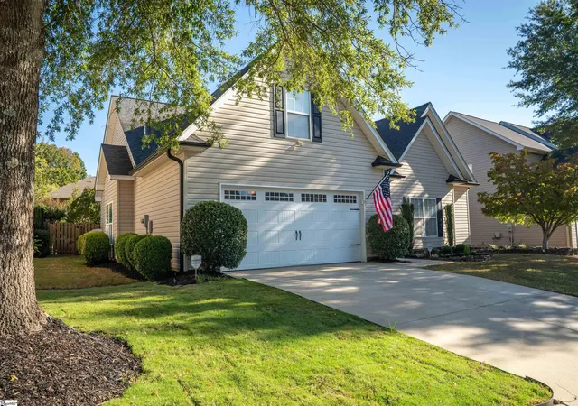 Photo 2 of Single family home for sale at 341 Archway Dr, Moore, SC 29369 | MLS# 1606269 | Listing updated on 2026-10-09
