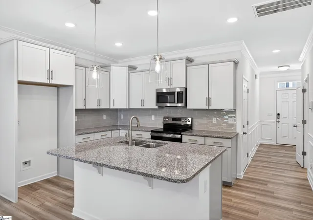 Photo 3 of Townhouse for sale at 56 Fair Village Ln, Simpsonville, SC 29680 | MLS# 1603570 | Listing updated on 2026-09-11