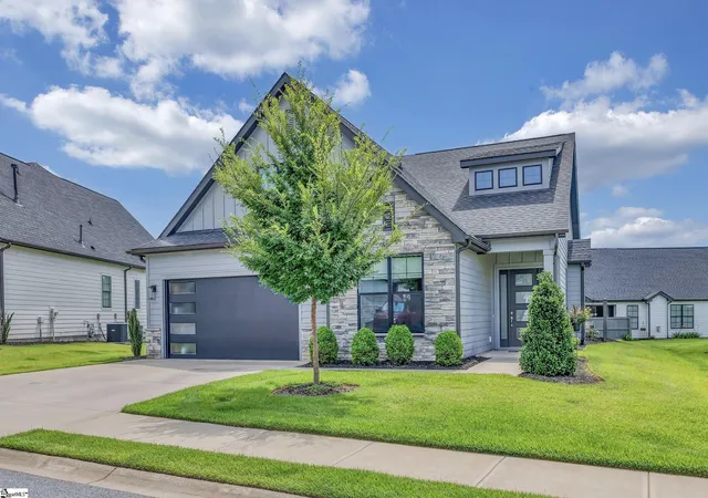 Photo 1 of Single family home for sale at 103 Ridan Rd, Mauldin, SC 29662 | MLS# 1603567 | Listing updated on 2026-09-11