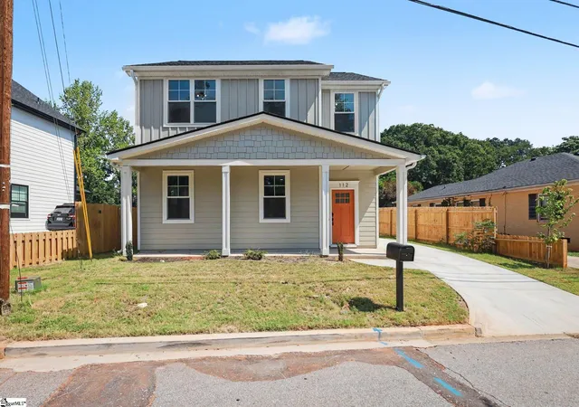Photo 3 of Single family home for sale at 112 Spartanburg St, Greenville, SC 29609 | MLS# 1602365 | Listing updated on 2026-09-17