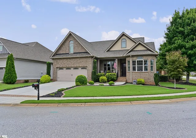 Photo 1 of Single family home for sale at 312 Laguna Ln, Simpsonville, SC 29680 | MLS# 1604678 | Listing updated on 2026-09-24