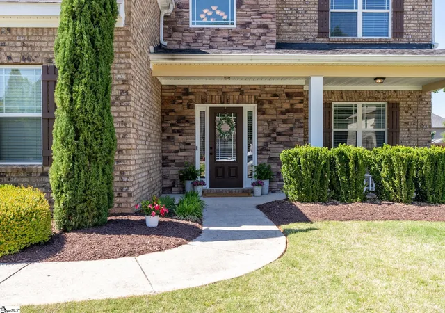 Photo 2 of Single family home for sale at 228 Montalcino Wy, Simpsonville, SC 29681 | MLS# 1589399 | Listing updated on 2026-09-14