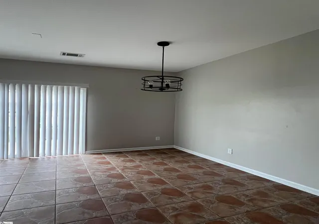 Listing Photo 5 - Condo for sale in building located at 202 Elise Dr, Greer, SC 29650