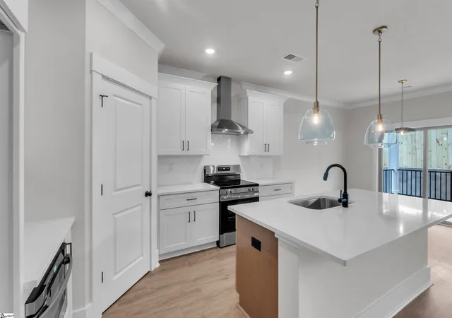 Photo 4 of Single family home for sale at 428 Wildflower Rd, Easley, SC 29642 | MLS# 1601810 | Listing updated on 2026-10-20