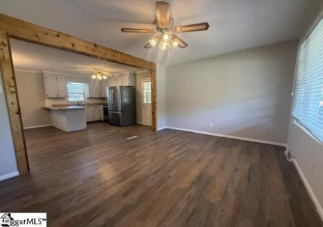 Photo 2 of Single family home for sale at 8 Henry Ave, Honea Path, SC 29654 | MLS# 1605483 | Listing updated on 2026-10-01