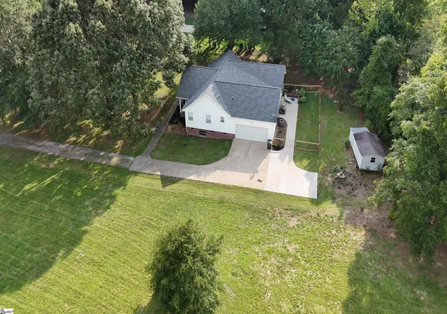 Photo 29 of Single family home for sale at 646 Gum Springs Rd, Taylors, SC 29687 | MLS# 1603214 | Listing updated on 2026-09-09