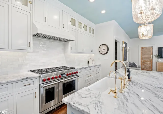 Photo 4 of Single family home for sale at 24 Highland Dr, Greenville, SC 29605 | MLS# 1600433 | Listing updated on 2026-09-17