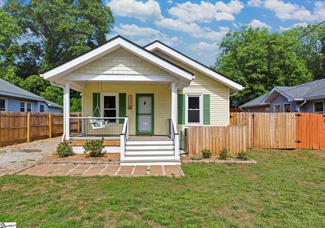 Photo 1 of Single family home for sale at 107 Chandler St, Greenville, SC 29609 | MLS# 1603134 | Listing updated on 2026-09-07