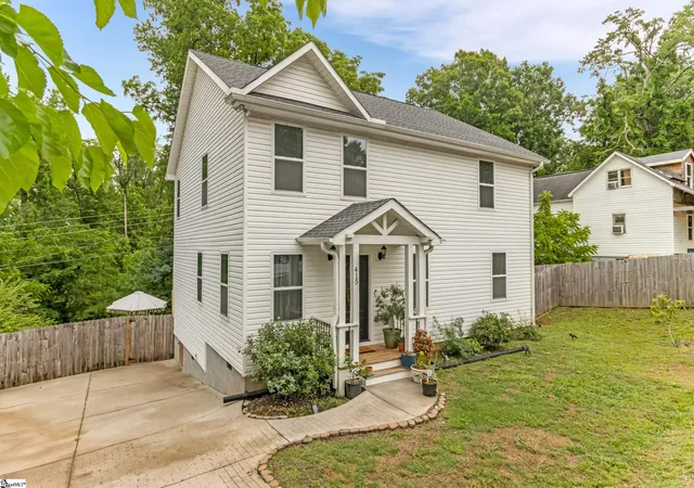 Photo 1 of Single family home for sale at 415 Poole St, Woodruff, SC 29388 | MLS# 1603426 | Listing updated on 2026-09-24