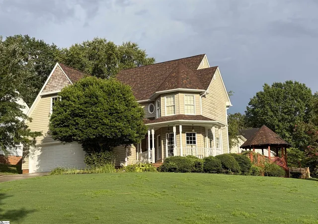 Photo 1 of Single family home for sale at 303 Pelham Falls Dr, Greer, SC 29651 | MLS# 1600318 | Listing updated on 2026-09-12
