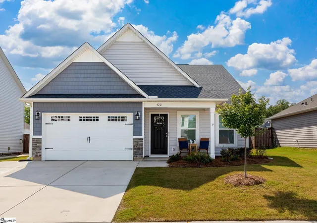 Photo 1 of Single family home for sale at 422 Icebow Rd, Fountain Inn, SC 29644 | MLS# 1604240 | Listing updated on 2026-09-24