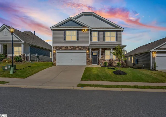 Photo 2 of Single family home for sale at 115 Bayridge Rd, Simpsonville, SC 29680 | MLS# 1605576 | Listing updated on 2026-10-22