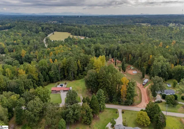 Photo 2 of House for sale at 621 Rock Crusher Rd, Walhalla, SC 29691 | MLS# 1603777 | Listing updated on 2026-09-14
