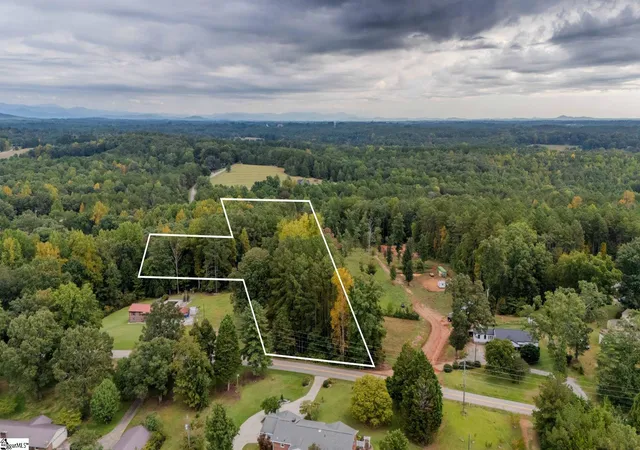 Photo 3 of House for sale at 621 Rock Crusher Rd, Walhalla, SC 29691 | MLS# 1603777 | Listing updated on 2026-09-14