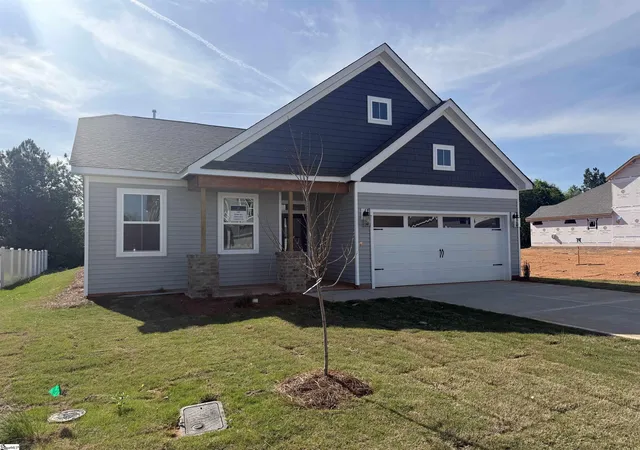 Photo 3 of Single family home for sale at 132 Anderson Oaks Ln #85, Easley, SC 29642 | MLS# 1593772 | Listing updated on 2026-10-01