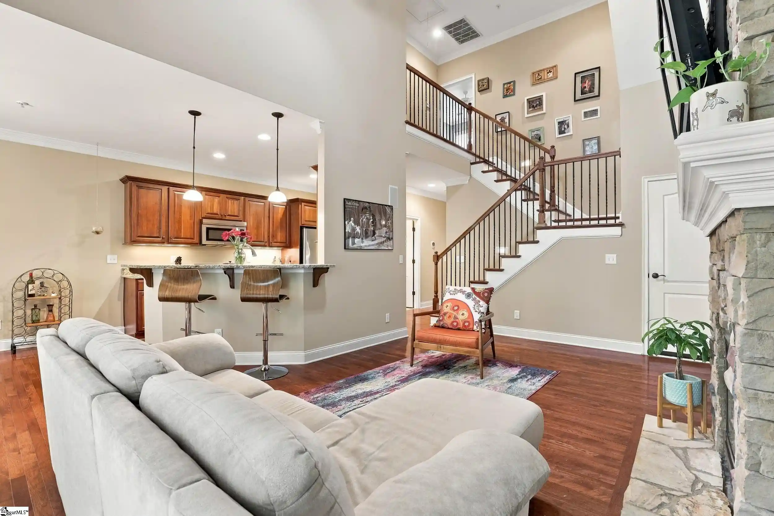 Listing Photo 2 - Condo for sale in 12a Edge Ct located at 12a Edge Ct, Greenville, SC 29609 - Unit #Unit A