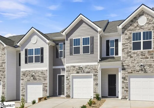 Photo 2 of Townhouse for sale at 3455 Hunters Brook Dr, Boiling Springs, SC 29316 | MLS# 1592234 | Listing updated on 2026-09-14