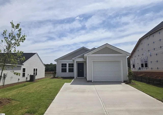 Photo 1 of Single family home for sale at 154 Cloverfield Ln, Spartanburg, SC 29307 | MLS# 1591007 | Listing updated on 2026-09-10