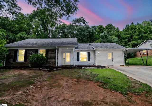 Photo 1 of Single family home for sale at 38 Shore Dr, Greenville, SC 29611 | MLS# 1603615 | Listing updated on 2026-09-11