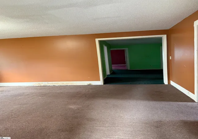 Photo 3 of Single family home for sale at 3 Piedmont Ave, Greenville, SC 29611 | MLS# 1603857 | Listing updated on 2026-09-28