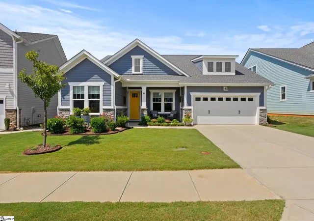 Photo 1 of Single family home for sale at 202 Durness Dr, Simpsonville, SC 29681 | MLS# 1602752 | Listing updated on 2026-09-05