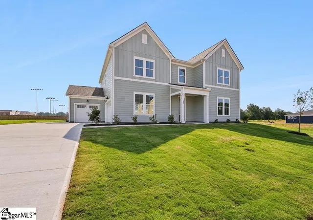 Photo 2 of Single family home for sale at 303 Dumain Ct, Piedmont, SC 29673 | MLS# 1582872 | Listing updated on 2026-09-12